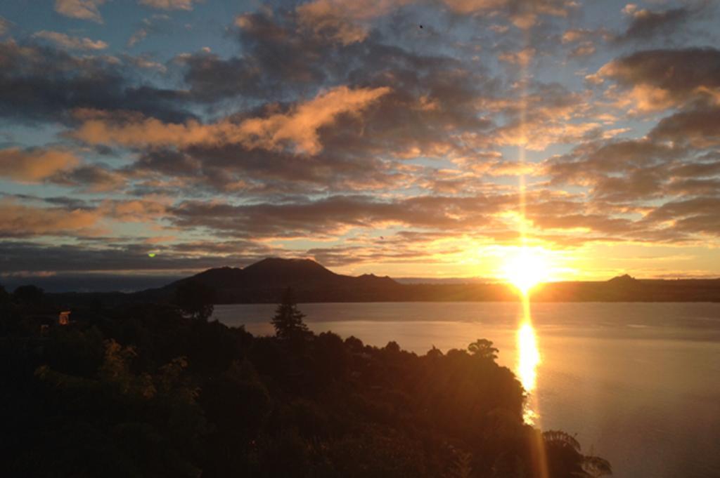 Serenity On Wakeman Taupo Dış mekan fotoğraf