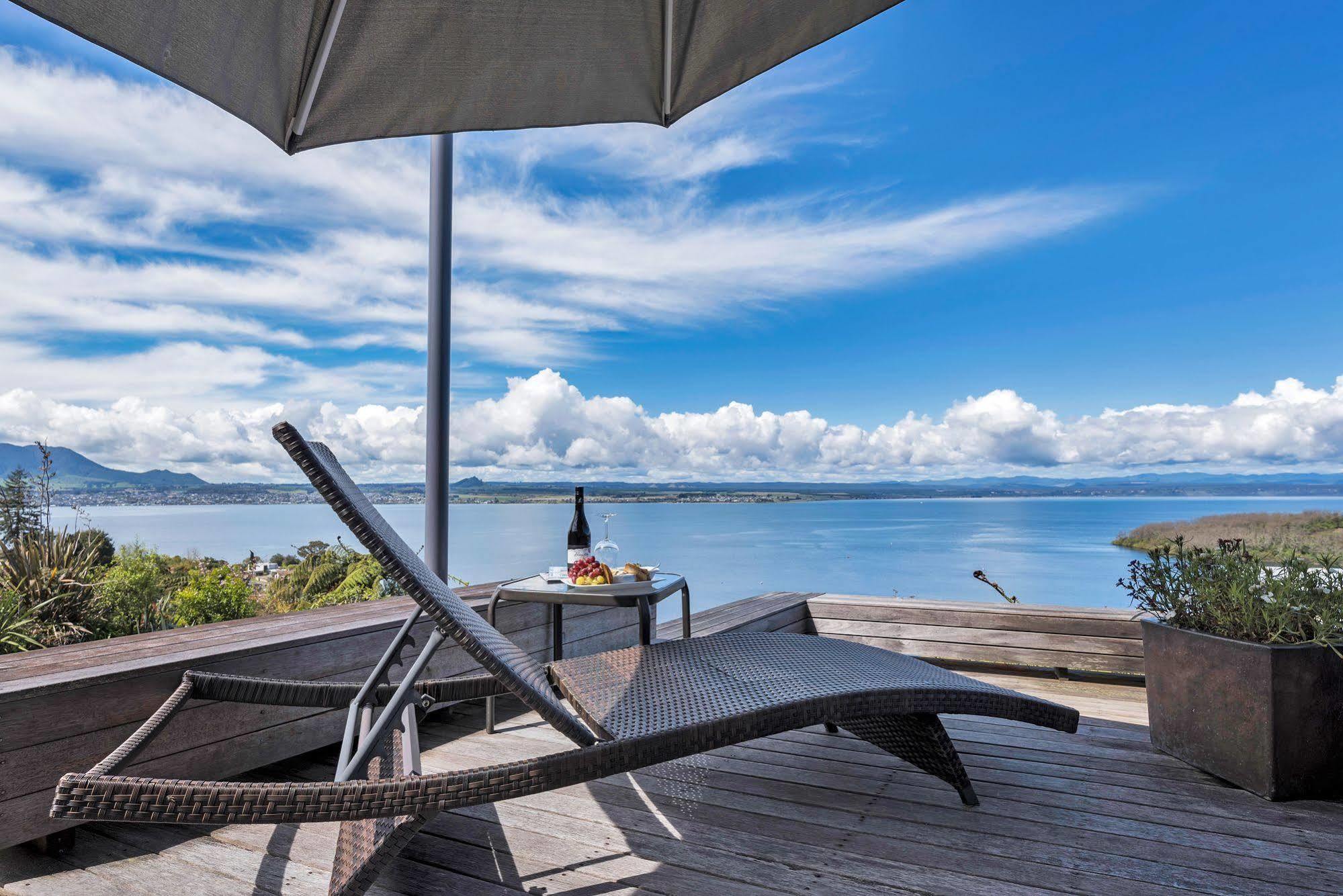 Serenity On Wakeman Taupo Dış mekan fotoğraf