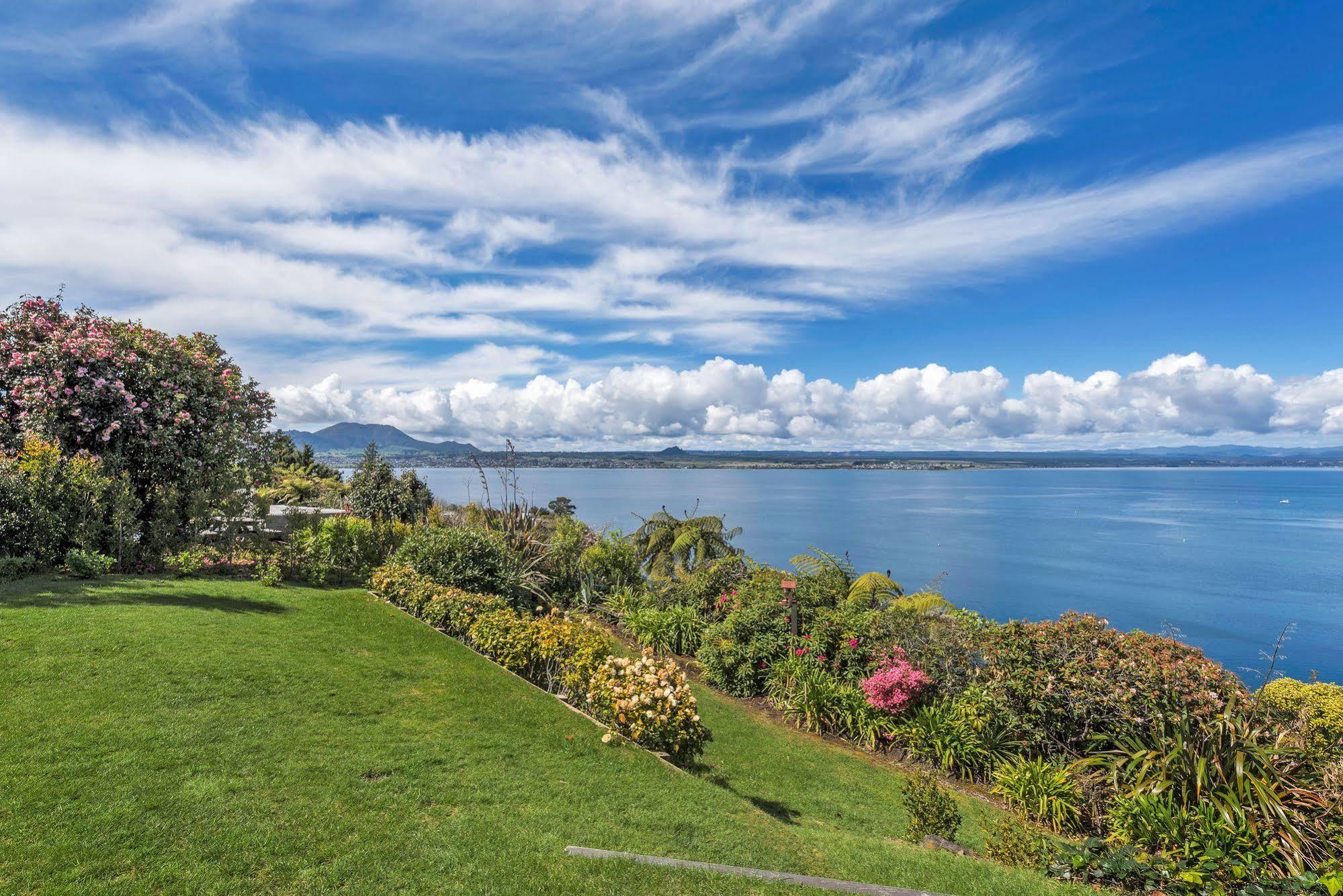 Serenity On Wakeman Taupo Dış mekan fotoğraf